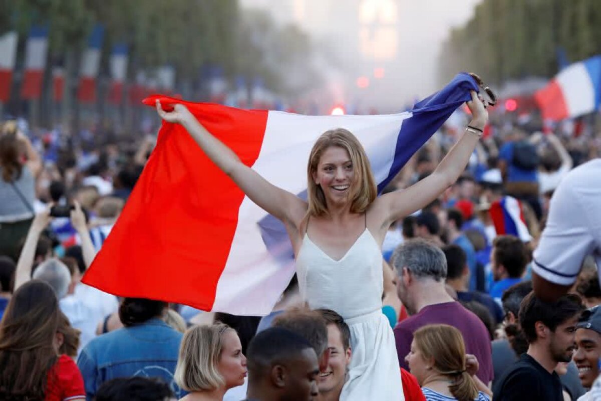 VIDEO+FOTO Bucurie dusă la extrem în Paris! Fanii s-au luat la bătaie cu forțele de ordine