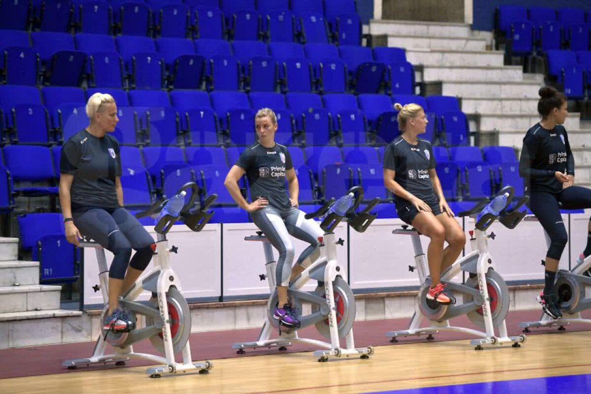 VIDEO + FOTO CSM București s-a reunit azi » Fetele au fost băgate în ședință de Gabi Szabo, apoi au dat testul "beep" 