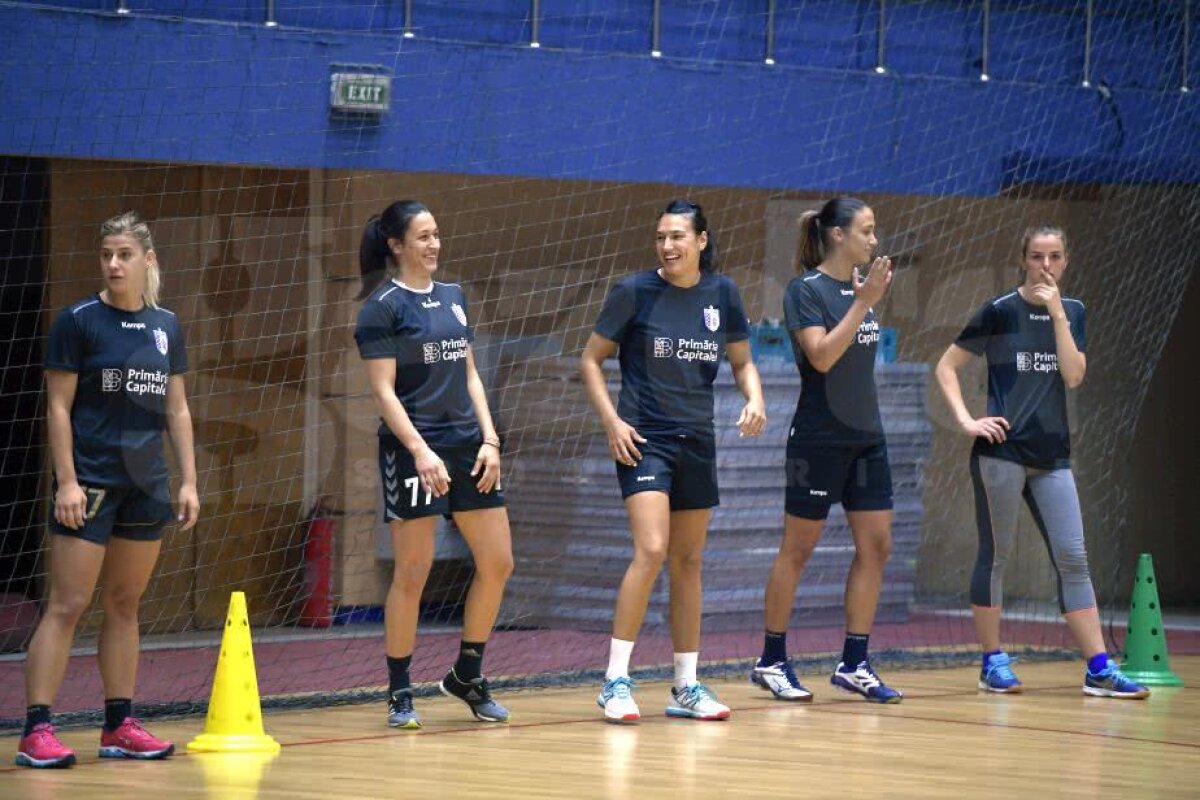 VIDEO + FOTO CSM București s-a reunit azi » Fetele au fost băgate în ședință de Gabi Szabo, apoi au dat testul "beep" 