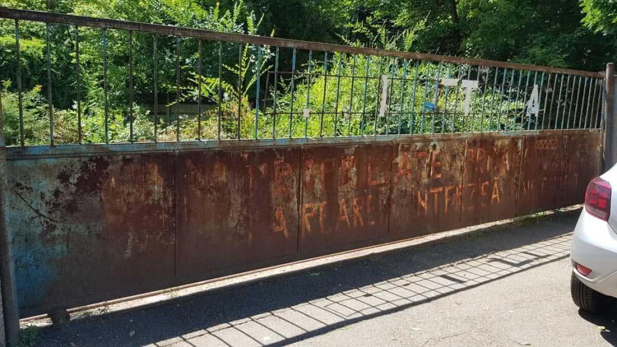 EXCLUSIV / VIDEO+FOTO Hipermarket pe locul fostei baze sportive Girueta! » Locuitorii din zonă sunt revoltaţi: "Vom ajunge în instanţă"