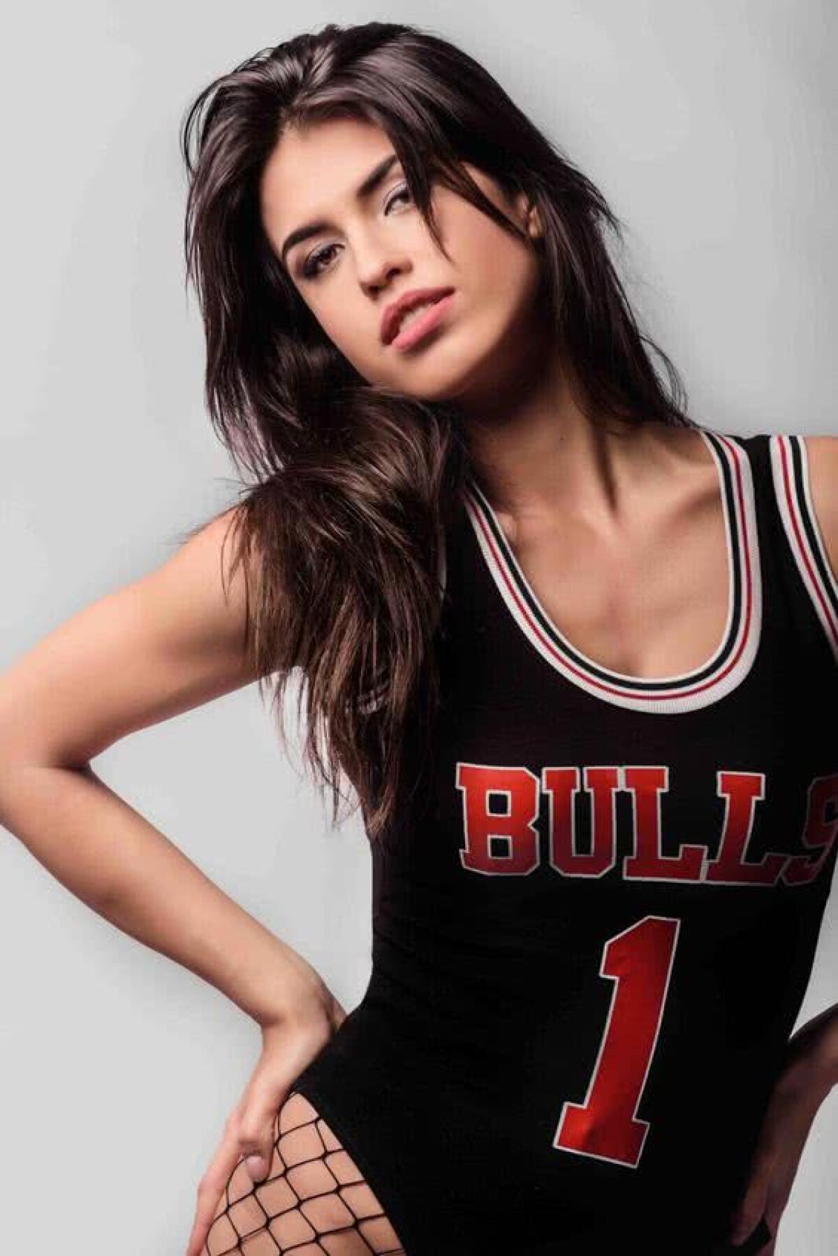 FOTO Devoratoarea de fotbaliști a fost dată de gol de foștii iubiți » Trimite selfie-uri nud starurilor din fotbal!