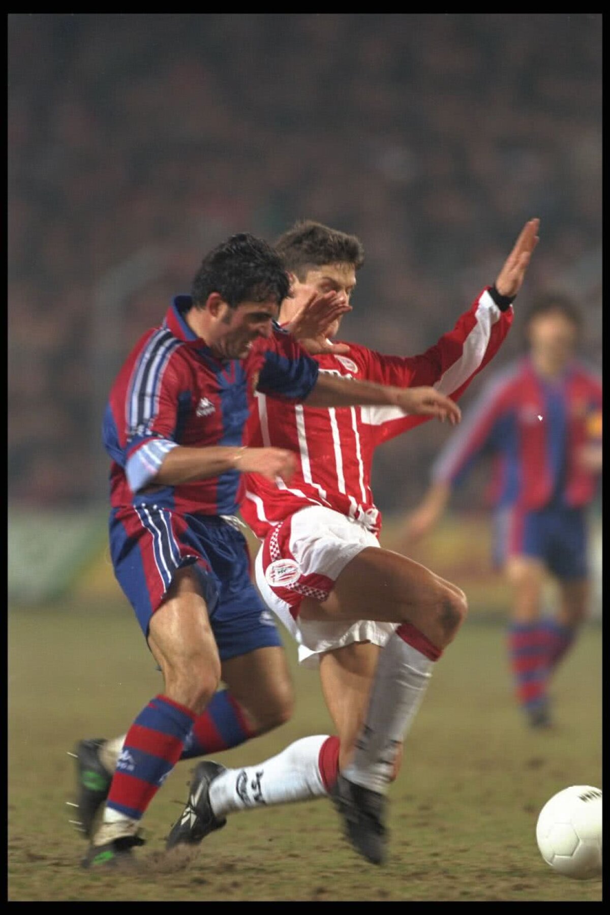 Povestea fabuloasă a transferului lui Hagi la Barcelona: "La două minute după golul cu Columbia, m-a sunat Cruyff: «Ăsta e cel pe care-l vreau»" + Primul clinci a fost cu Stoicikov