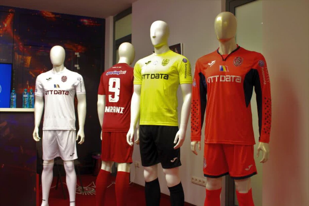 GALERIE FOTO CFR Cluj și-a prezentat ultimele achiziții » Cum arată noul echipament de joc al campioanei