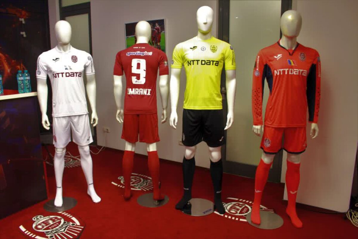 GALERIE FOTO CFR Cluj și-a prezentat ultimele achiziții » Cum arată noul echipament de joc al campioanei