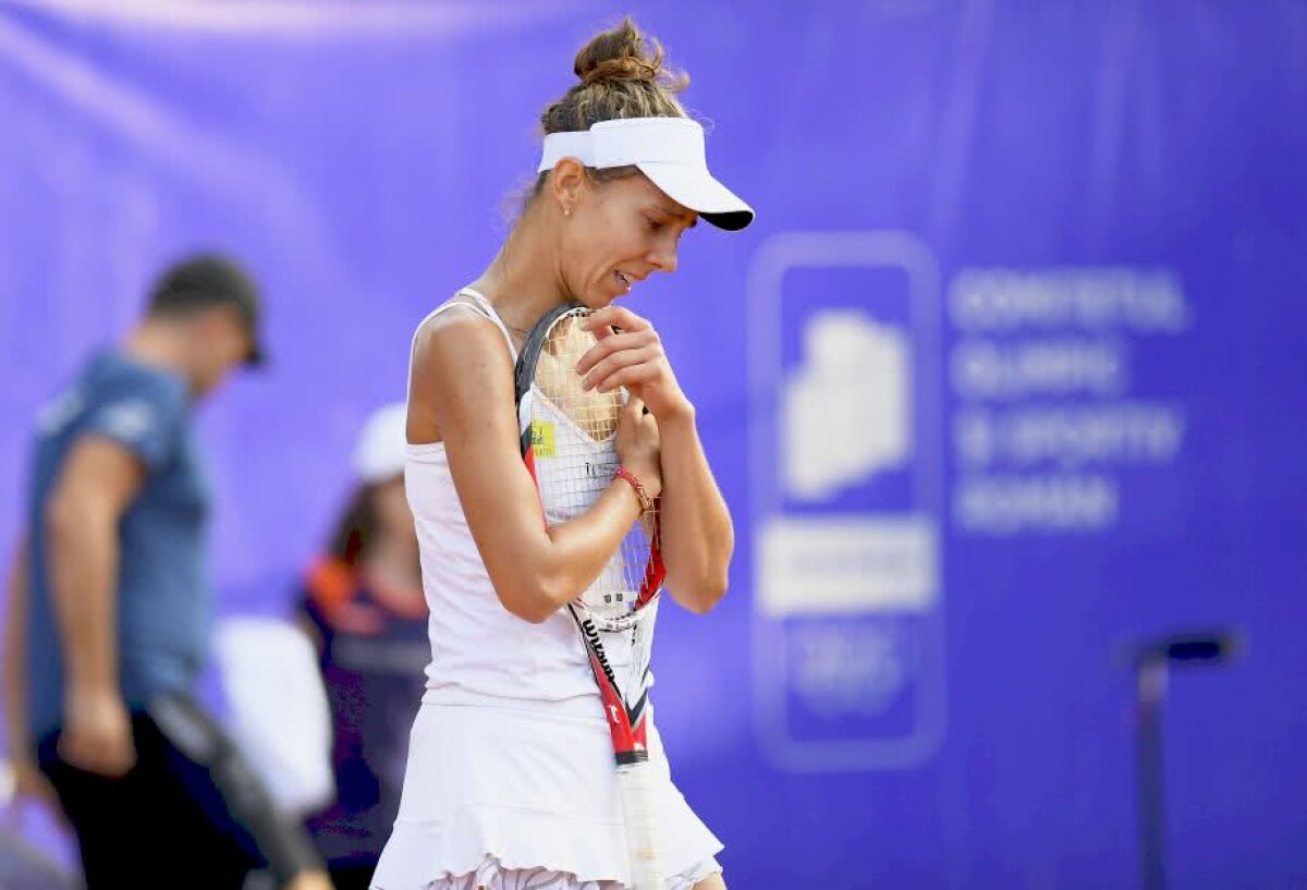 GALERIE FOTO Mihaela Buzărnescu, copleșită de fanii de la București » Anunț despre viitor: "Ce să fac? Sunt om și eu, nu robot"