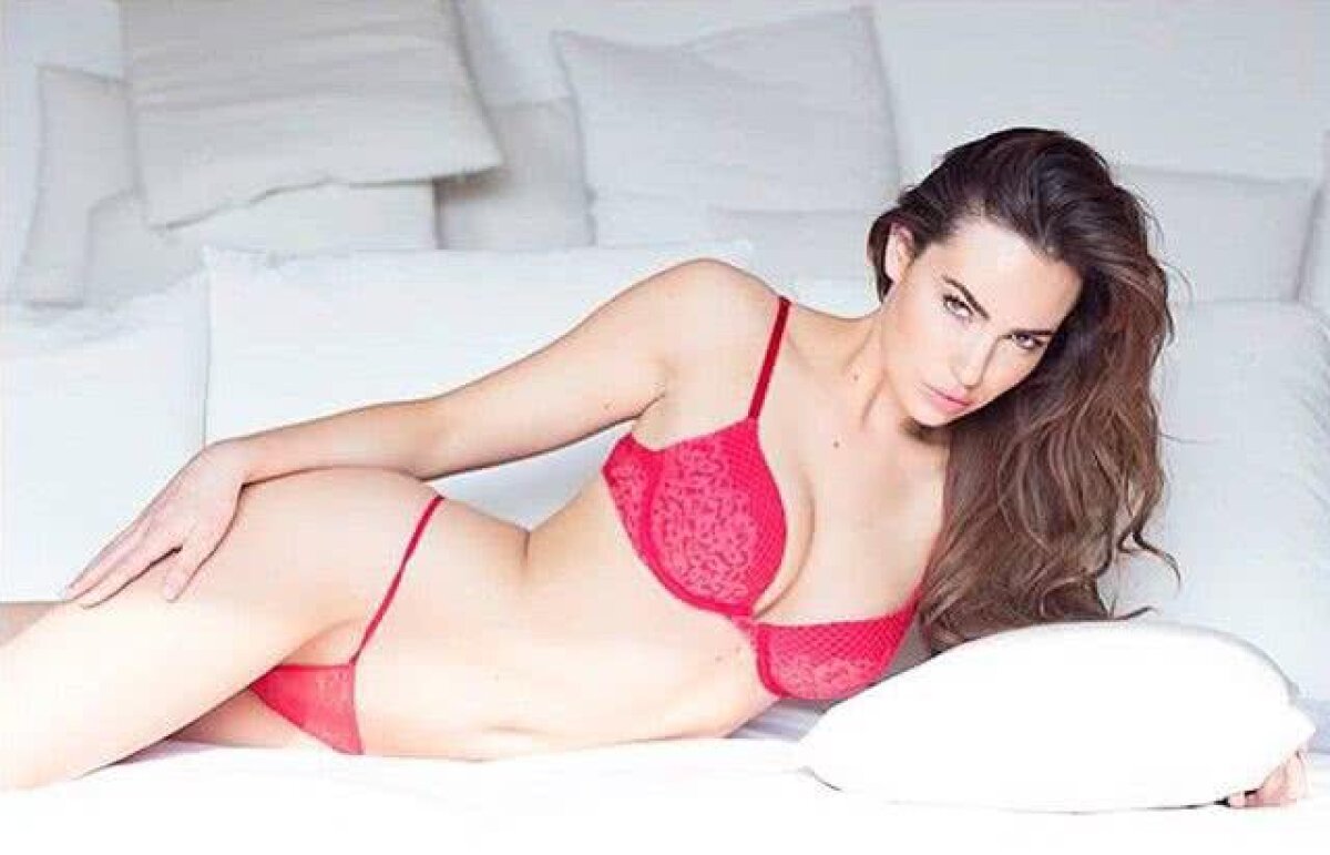 FOTO A sărbătorit cu campionii! Francezii au fost încurajați de o muză SUPER HOT