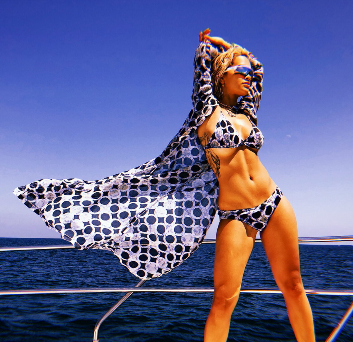 FOTO Rita Ora, apariție senzațională la Barcelona