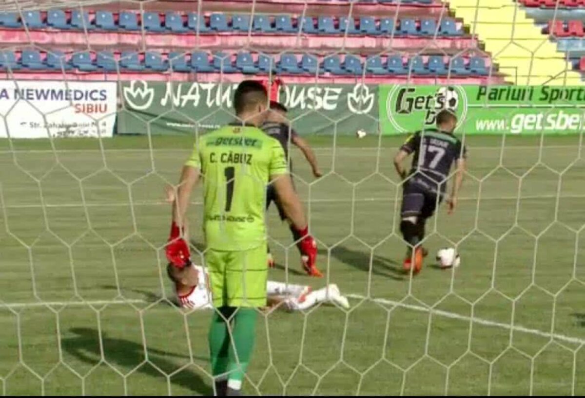 VIDEO + FOTO Fază controversată în debutul meciului dintre Hermannstadt și Sepsi » Decizie fără dubii a lui Ovidiu Hațegan