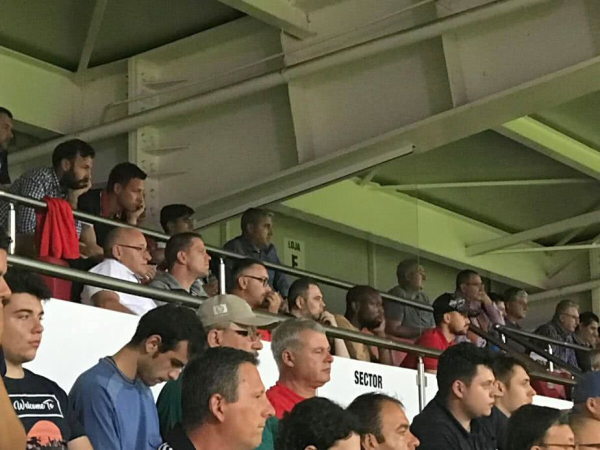 ASTRA - FCSB. 6 știri blitz de la Giurgiu » Transfer chiar înaintea meciului, peluză goală și absență de marcă