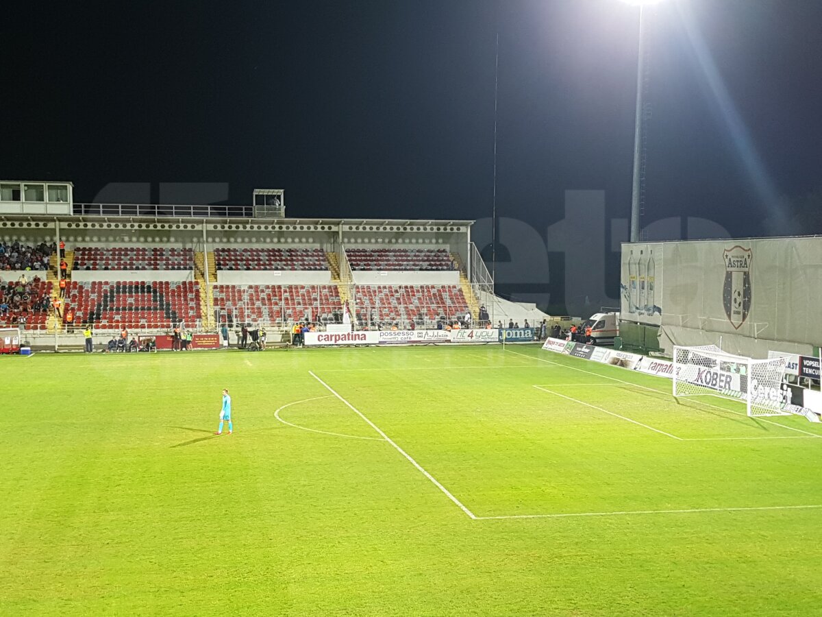 FOTO Galeria celor de la FCSB a părăsit stadionul la pauza meciului cu Astra! Care ar fi adevăratul motiv