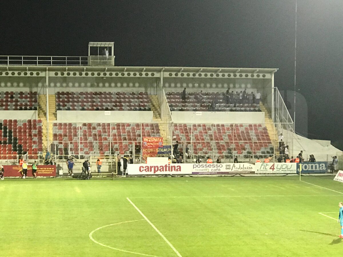 FOTO Galeria celor de la FCSB a părăsit stadionul la pauza meciului cu Astra! Care ar fi adevăratul motiv