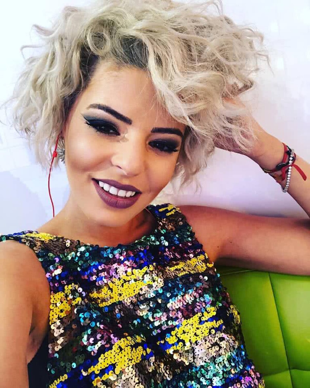 FOTO Cântăreața Iulia Dumitrache face fitness-balet pentru a se menține în formă: "Sportul e perfect pentru zilele stresante"