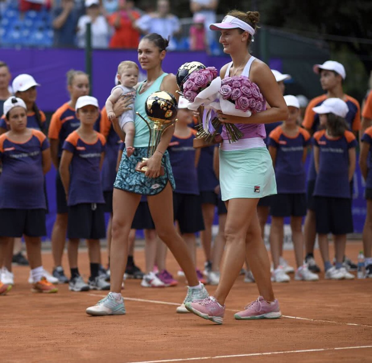 BRD Bucharest Open 2018 // VIDEO+FOTO Campioanele sunt ale noastre! Irina Begu și Andreea Mitu au câștigat finala de dublu » Andreea a plâns și a sărbătorit alături de fiul ei