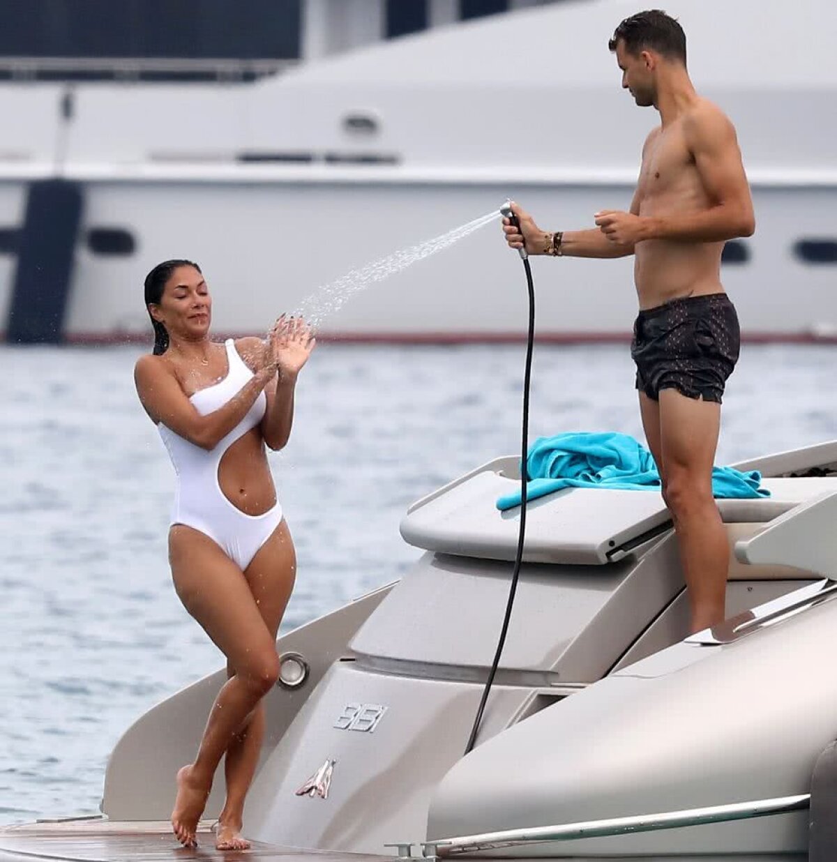 VIDEO + FOTO Imagini incendiare cu Dimitrov și Nicole Scherzinger » Ce au făcut cei doi pe yacht în Saint Tropez