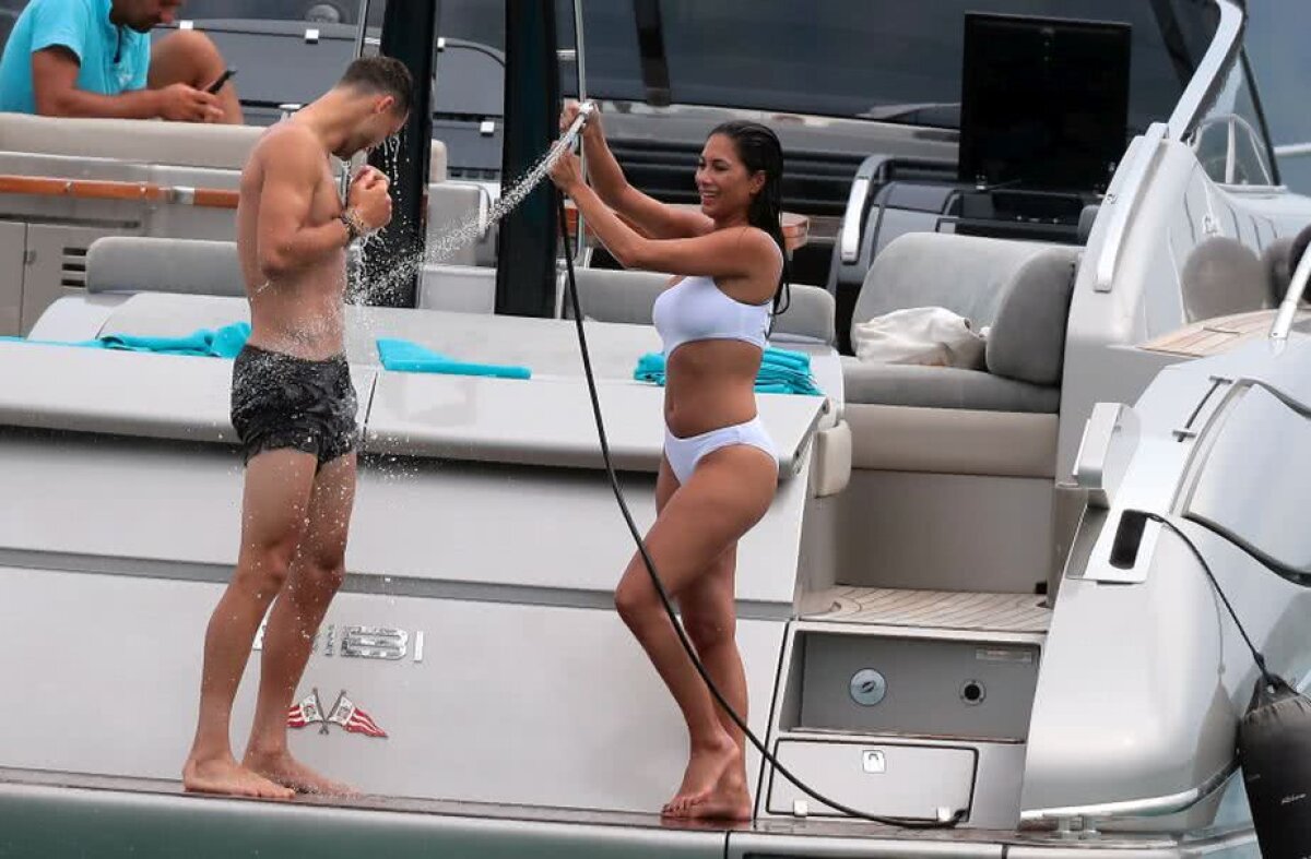 VIDEO + FOTO Imagini incendiare cu Dimitrov și Nicole Scherzinger » Ce au făcut cei doi pe yacht în Saint Tropez