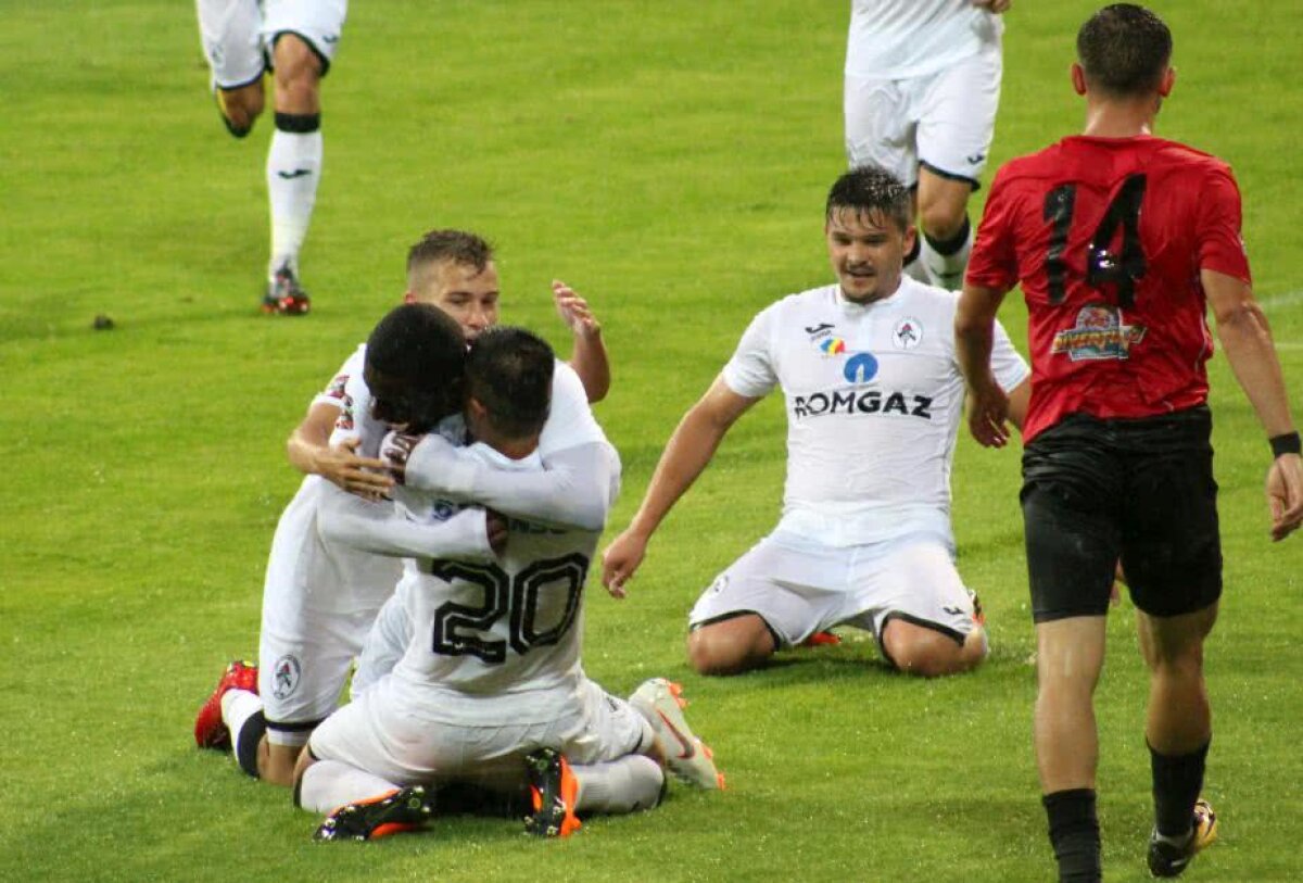 VIDEO Ploaie cu belșug pentru medieșeni » Gaz Metan învinge Chiajna, scor 2-1, cu un gol superb în prelungiri!