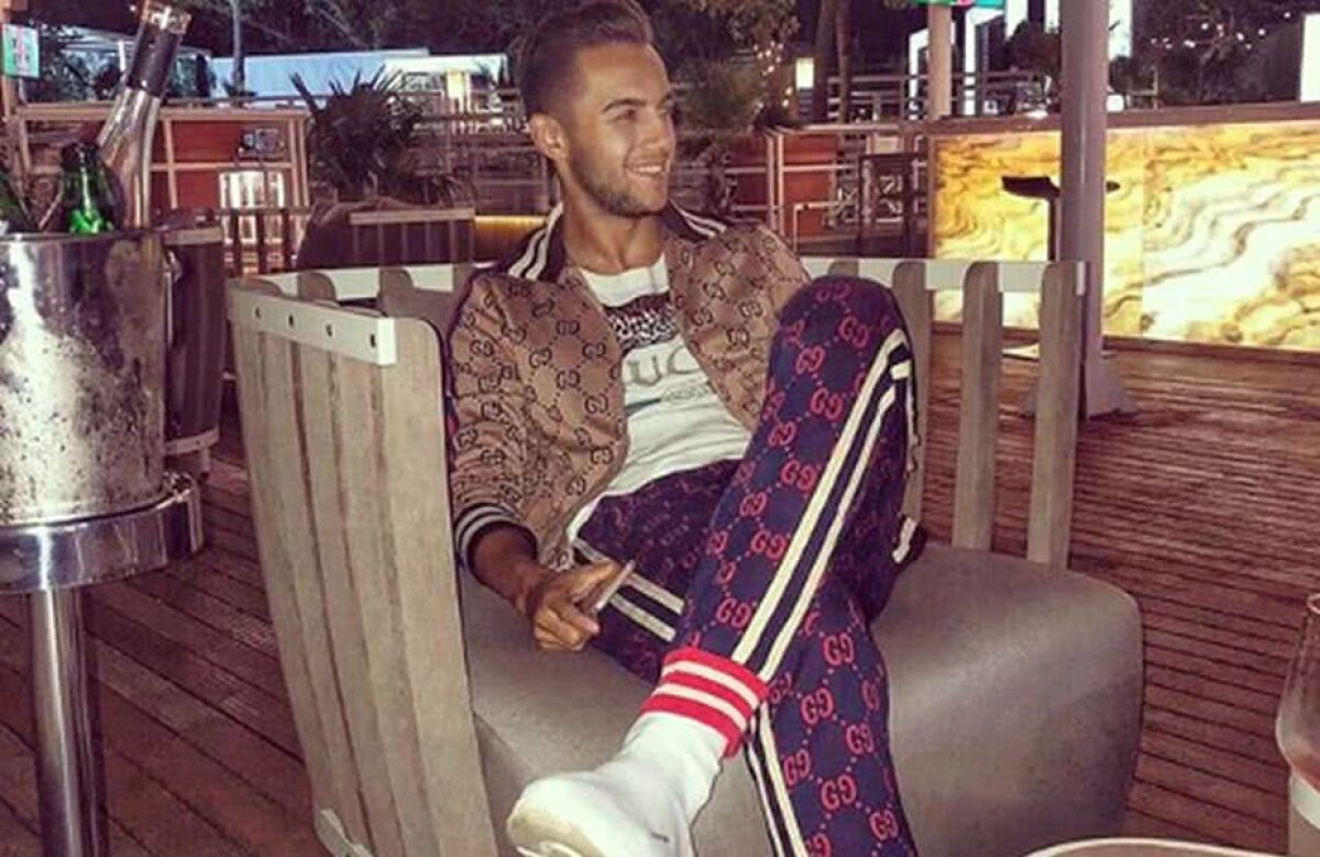 FOTO Fotbalistul din Liga a 2-a care e vedetă pe Instagram: supermașină de 200.000 de euro, haine de la Gucci și Valentino și mesaje unice: "Pot să comand niște rivali? Acum nu am niciunul"