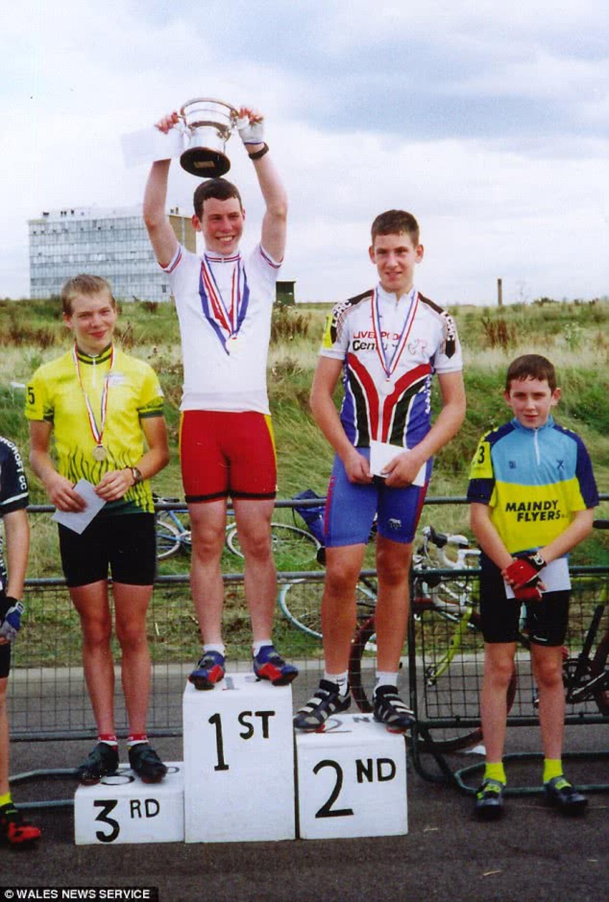 FOTO Gareth Bale, Geraint Thomas și Sam Warburton au avut același profesor de educație fizică în liceu » Cine e făuritorul de campioni din Țara Galilor