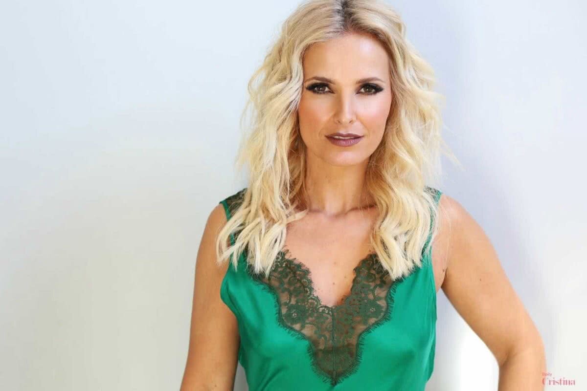 FOTO HOT Fan Benfica » Are 40 de ani, dar e la fel de sclipitoare ca la 20