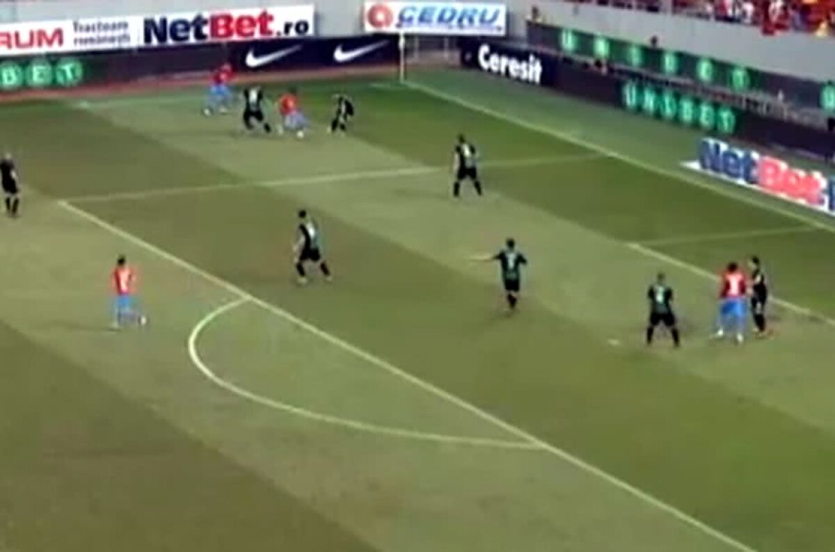 FOTO "Messi" de România » Gol FABULOS marcat de Moruțan în FCSB - Rudar