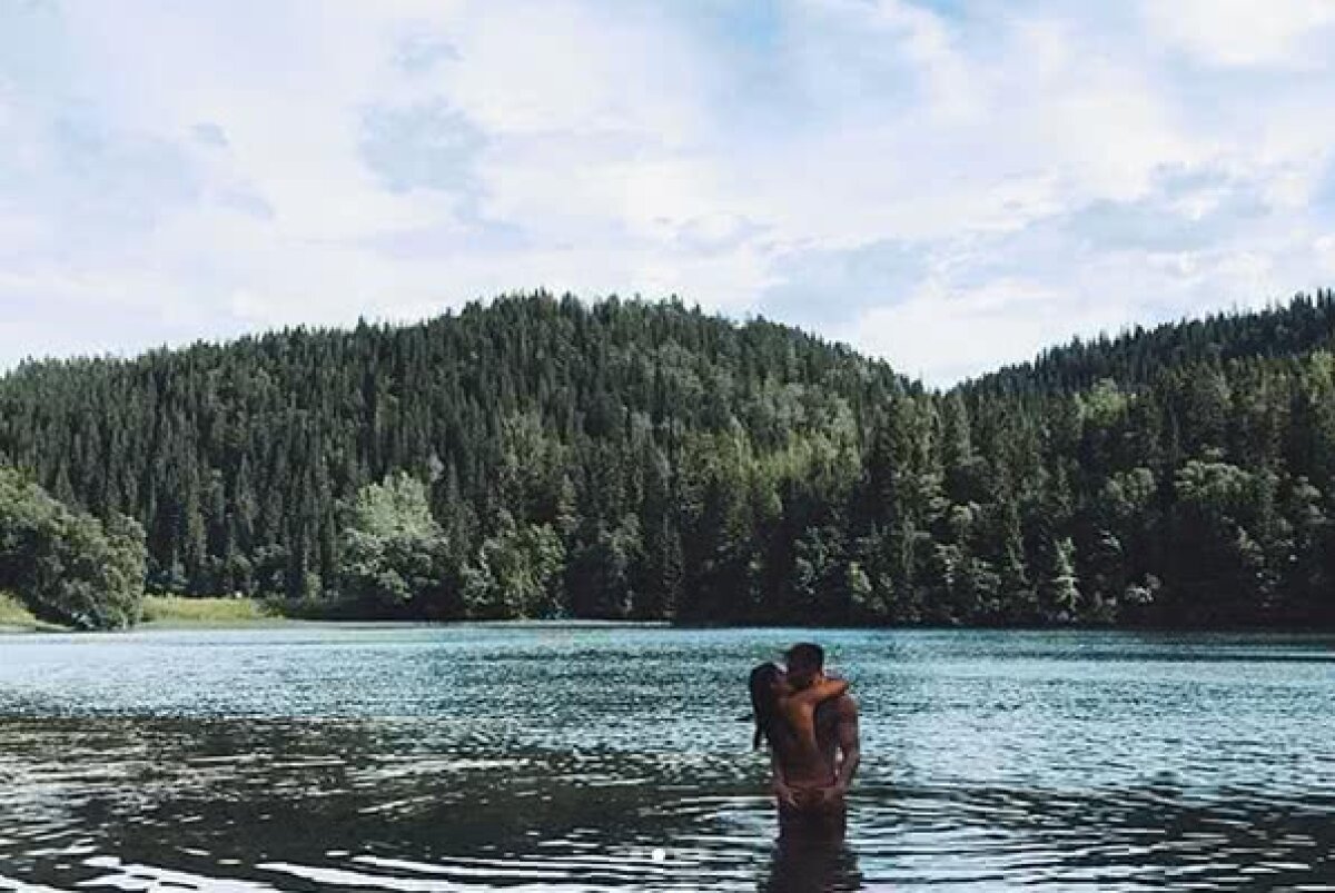 FOTO HOT L-a cucerit pe Bendtner » Un SUPERMODEL danez este noua iubită a ”Lordului”