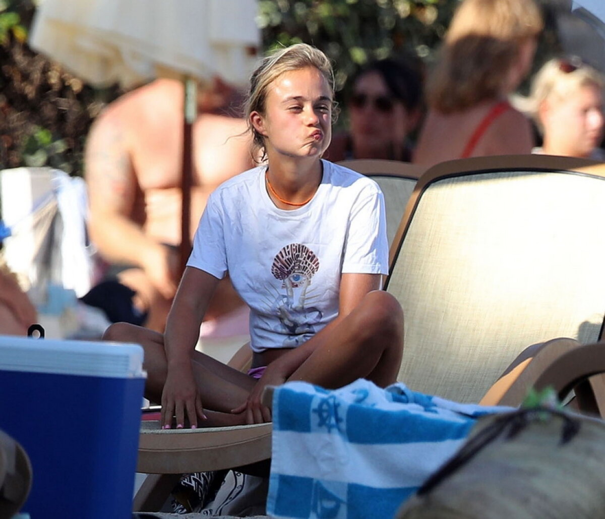 GALERIE FOTO Topless la Ibiza cu cea mai frumoasă femeie din familia regală britanică