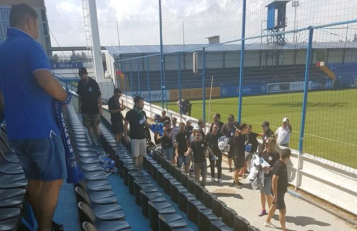 GALERIE FOTO Au luat exemplu de la japonezi » Gestul fantastic al fanilor lui SSC Farul, la finalul meciului jucat pe stadionul lui Gică Hagi
