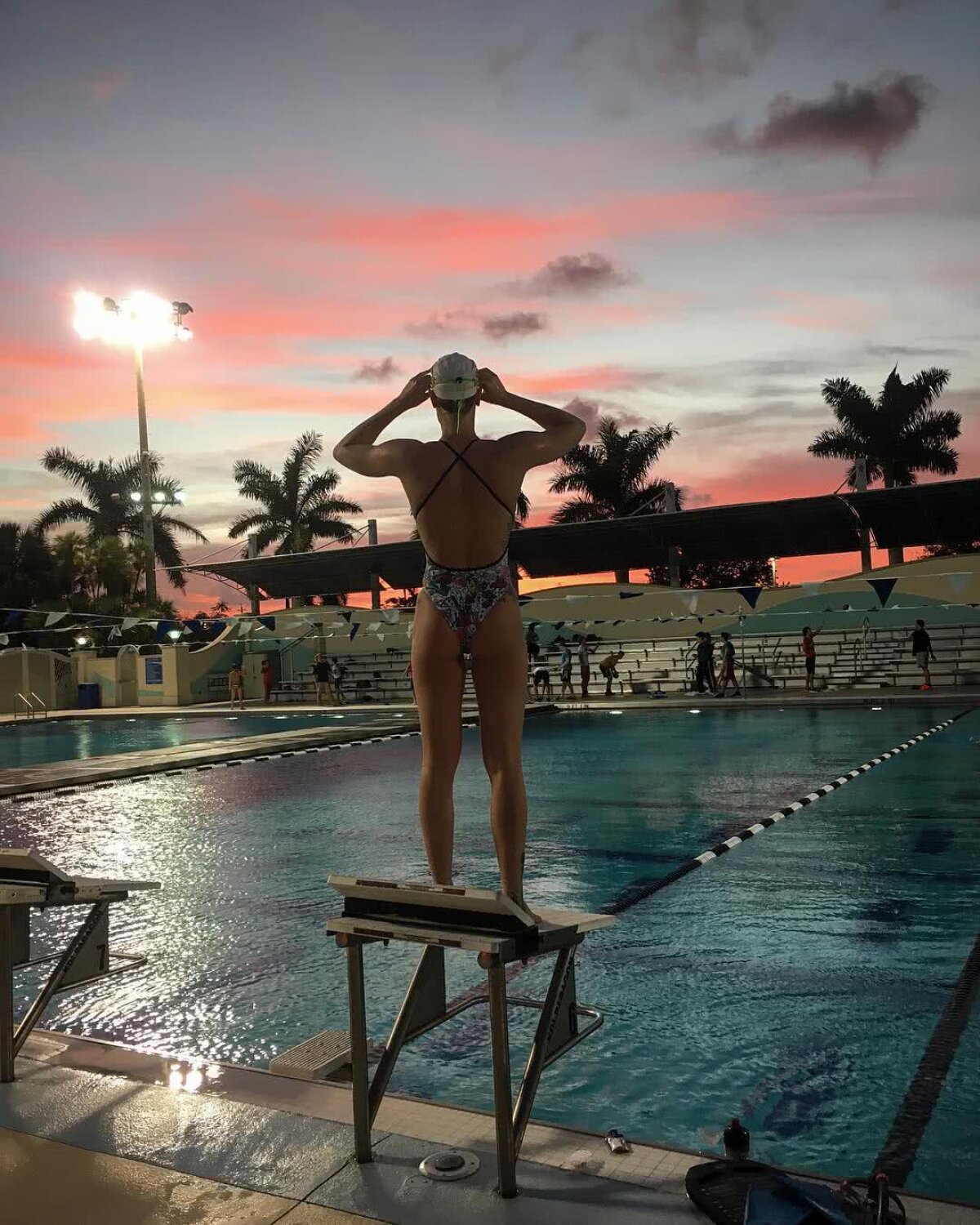 FOTO Italienii sunt morți după ea! Imagini demențiale cu cea mai sexy înotătoare din lume