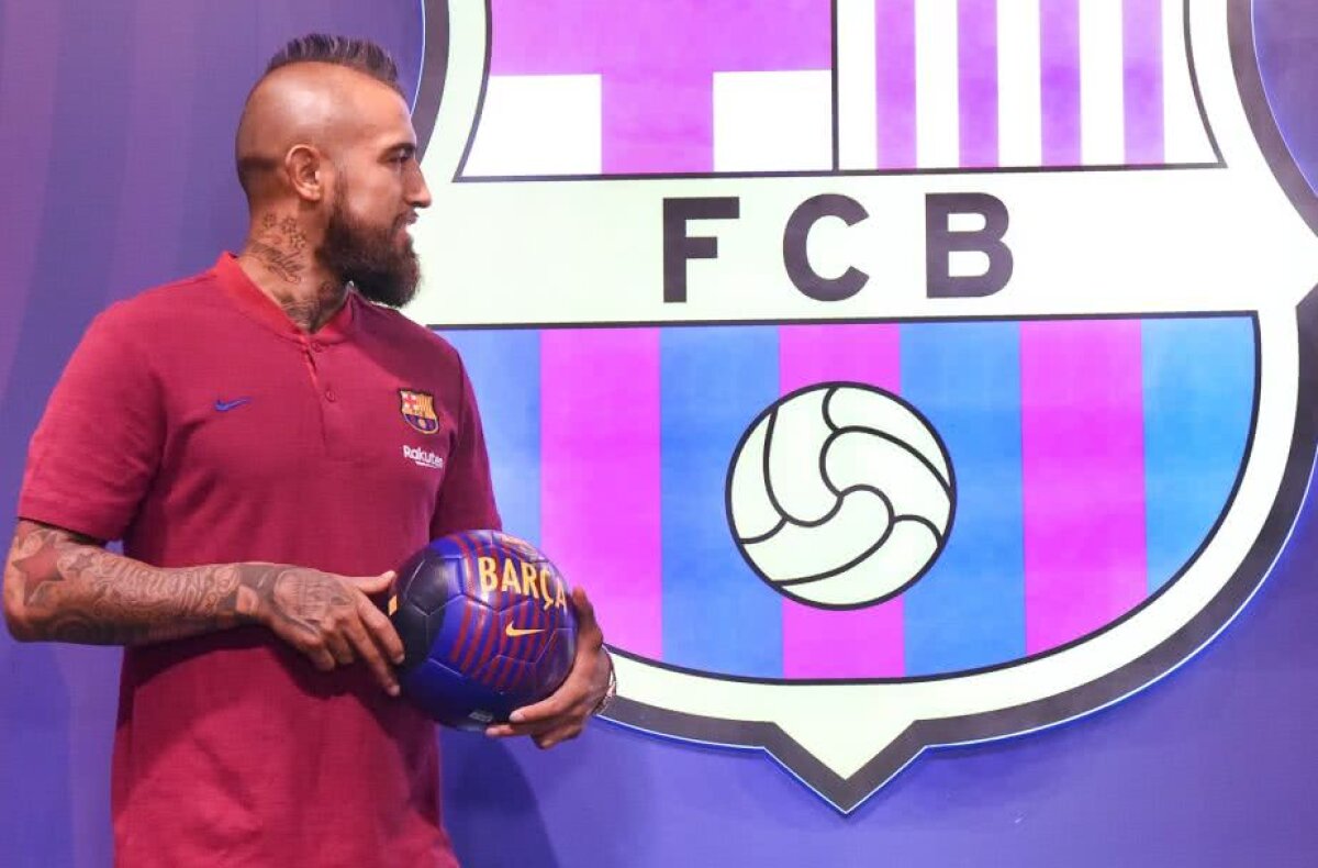 VIDEO + FOTO Arturo Vidal, noul războinic al Barcelonei! Declarații tari la sosirea în Spania: ”Îmi dau viața pe teren”