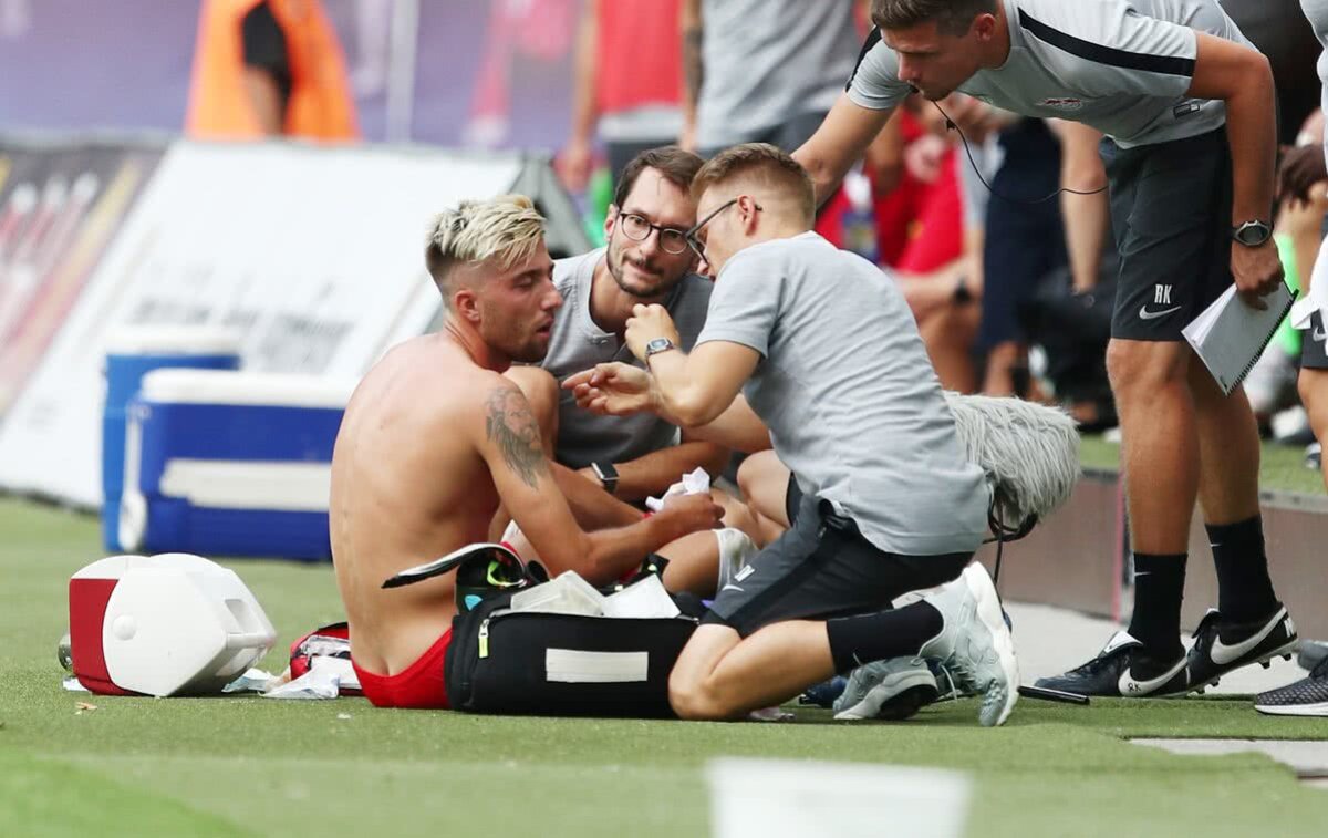 LEIPZIG - U CRAIOVA 3-1 // VIDEO+FOTO Craiova marchează în prelungiri și păstrează speranțe teoretice pentru calificare » Echipele românești sunt însă fără victorie în fața nemților din 2006!