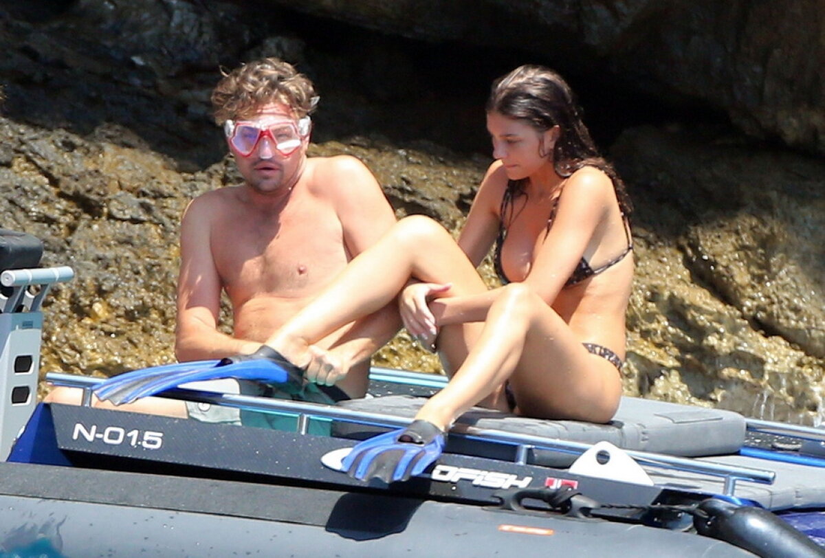 FOTO Noi imagini spectaculoase cu iubita lui DiCaprio: are doar 21 de ani și e super sexy