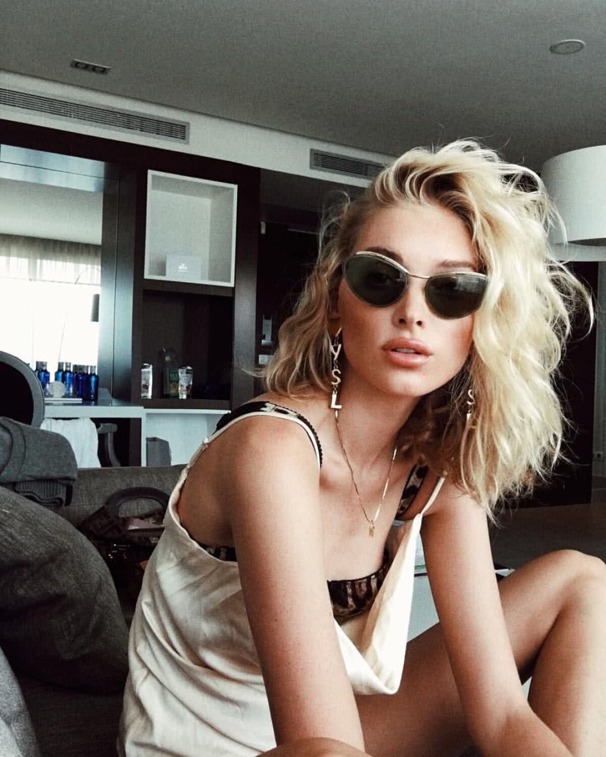 FOTO "Îngerul" care a jucat baschet profesionist » Superba Elsa Hosk e pasionată de sport