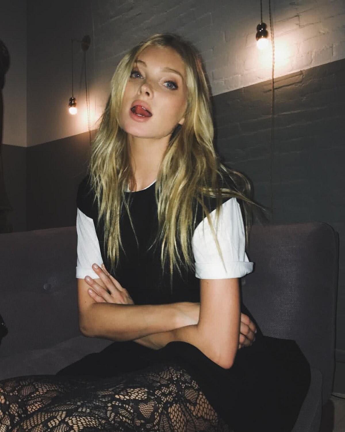 FOTO "Îngerul" care a jucat baschet profesionist » Superba Elsa Hosk e pasionată de sport