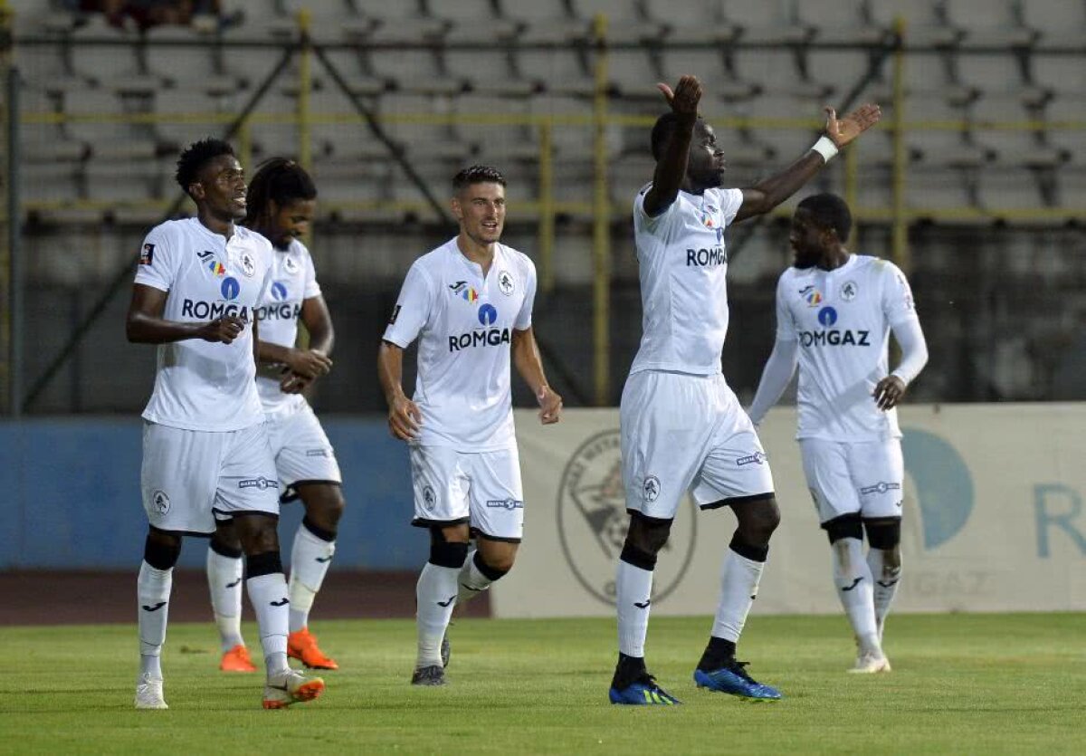 GAZ METAN - FCSB 1-3. GALERIE FOTO Recuperatorul » Introdus la pauză, Gnohere fost eroul remontadei FCSB-ului la Mediaș!