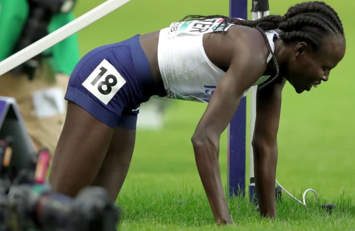 GALERIE FOTO Dezastru, dezastru, dezastru! Drama teribilă a unei atlete: s-a oprit crezând că a câștigat o medalie, dar a încheiat cursa în lacrimi