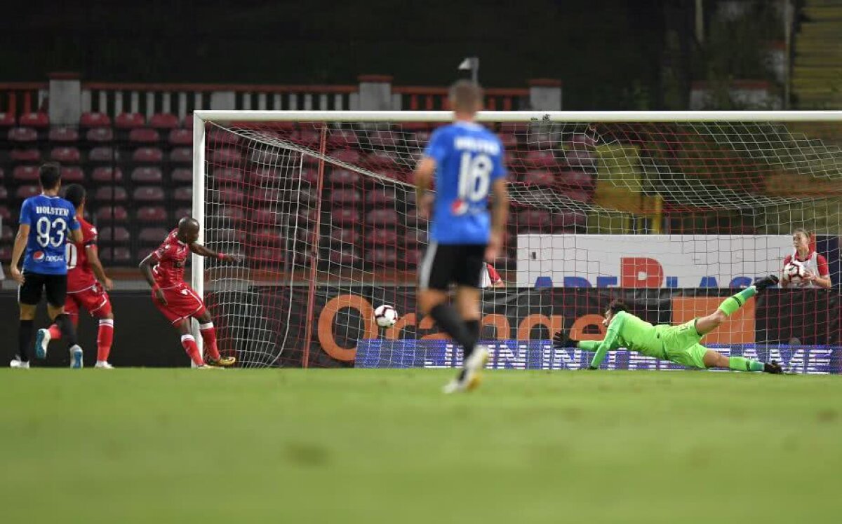 DINAMO - VIITORUL. Momente inedite în Ștefan cel Mare! Fotbalul a fost eclipsat de scandările fanilor și de bucuria lui Mahlangu :) 
