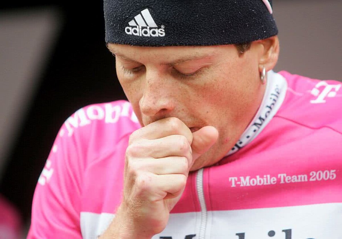 OPINIE GSP » Povara ciclismului modern: autodistrugere, tentative de sinucidere sau schizofrenie » Cum a fost abandonat Jan Ullrich în pragul disperării