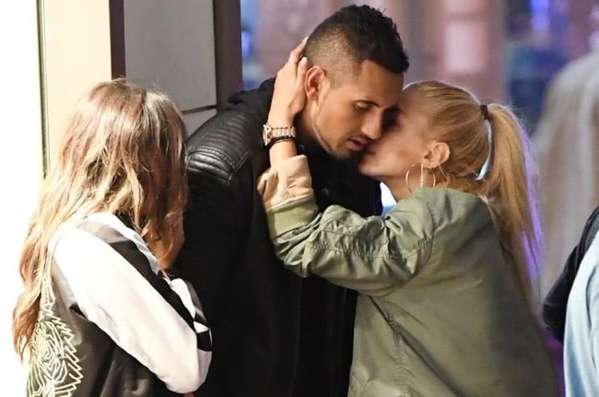 SIMONA HALEP - AJLA TOMLJANOVIC // FOTO + VIDEO Adversara lui Halep de la Cincinnati e iubita controversatului Kyrgios » Cum a reacționat după ce australianul a mimat un act sexual în timpul unui meci + alte momente obraznice între cei doi