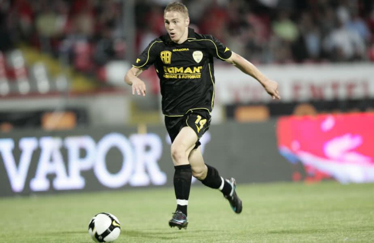 5 curiozități despre Mihai Roman I, noul transfer de la FCSB » "Am vrut să fug ilegal în Anglia, dar poliția m-a prins sub un TIR" + de ce l-a ratat Gigi Becali în 2009