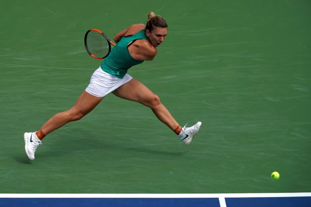 SIMONA HALEP - ASHLEIGH BARTY // FOTO + VIDEO Liderul mondial continuă să strălucească! Victorie solidă și calificare în sferturi la Cincinnati » Revine pe teren după miezul nopții