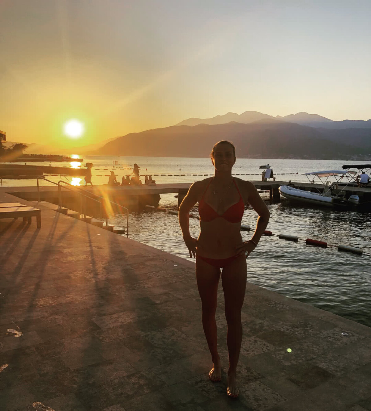 SIMONA HALEP - ARYNA SABALENKA // FOTO Lipsită de inhibiții » Tânăra adversară a Simonei din semifinalele de la Cincinnati pozează în ipostaze provocatoare pe Instagram