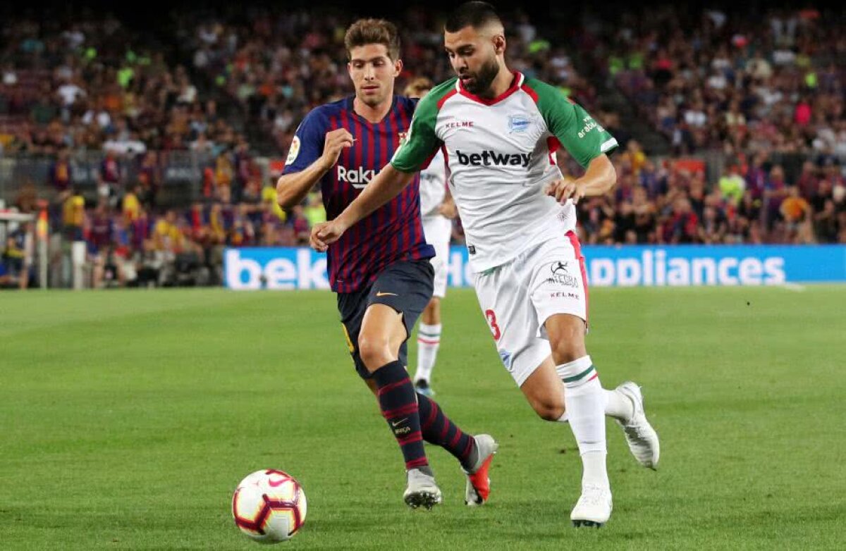 FOTO Barcelona - Alaves 3-0 » Fanii blaugrana sunt în extaz: ce se întâmplă de câte ori marchează Messi primul gol al sezonului