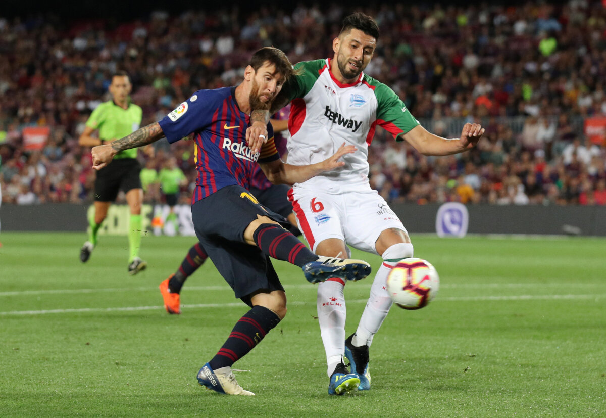 FOTO Barcelona - Alaves 3-0 » Fanii blaugrana sunt în extaz: ce se întâmplă de câte ori marchează Messi primul gol al sezonului