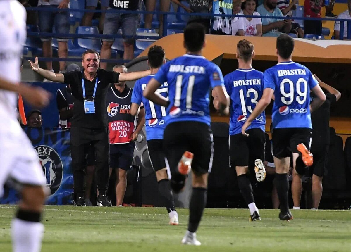 VIITORUL - GAZ METAN 2-0 // FOTO Echipa lui Hagi o învinge clar pe Gaz Metan și urcă pe locul 4! Evoluție perfectă pentru Viitorul în meciul în care Denis Drăguș a sclipit