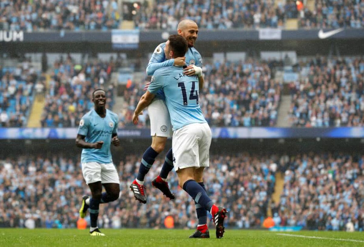 MANCHESTER CITY - HUDDERSFIELD 6-1 // FOTO Guardiola demolează Premier League: hat-trick de senzație Aguero + gestul superb al lui David Silva pentru copilul său născut prematur 