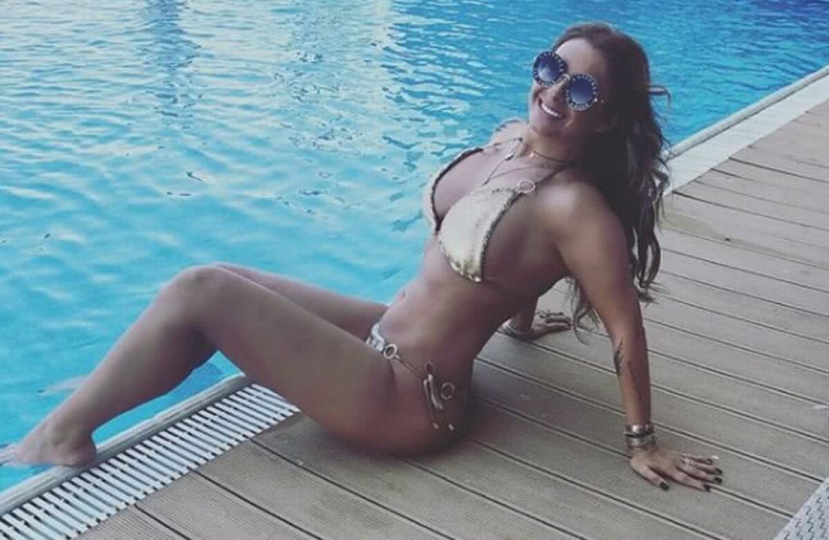 GALERIE FOTO Ce vară frumoasă avem! Soțiile și iubitele fotbaliștilor, răvășitoare la plajă + Sandra Izbașa, fotografii provocatoare