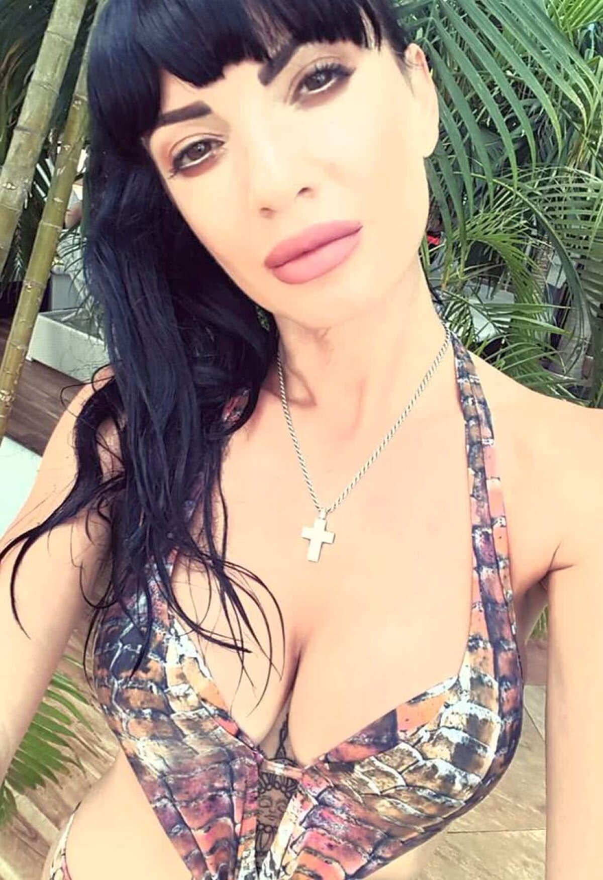 GALERIE FOTO Ce vară frumoasă avem! Soțiile și iubitele fotbaliștilor, răvășitoare la plajă + Sandra Izbașa, fotografii provocatoare