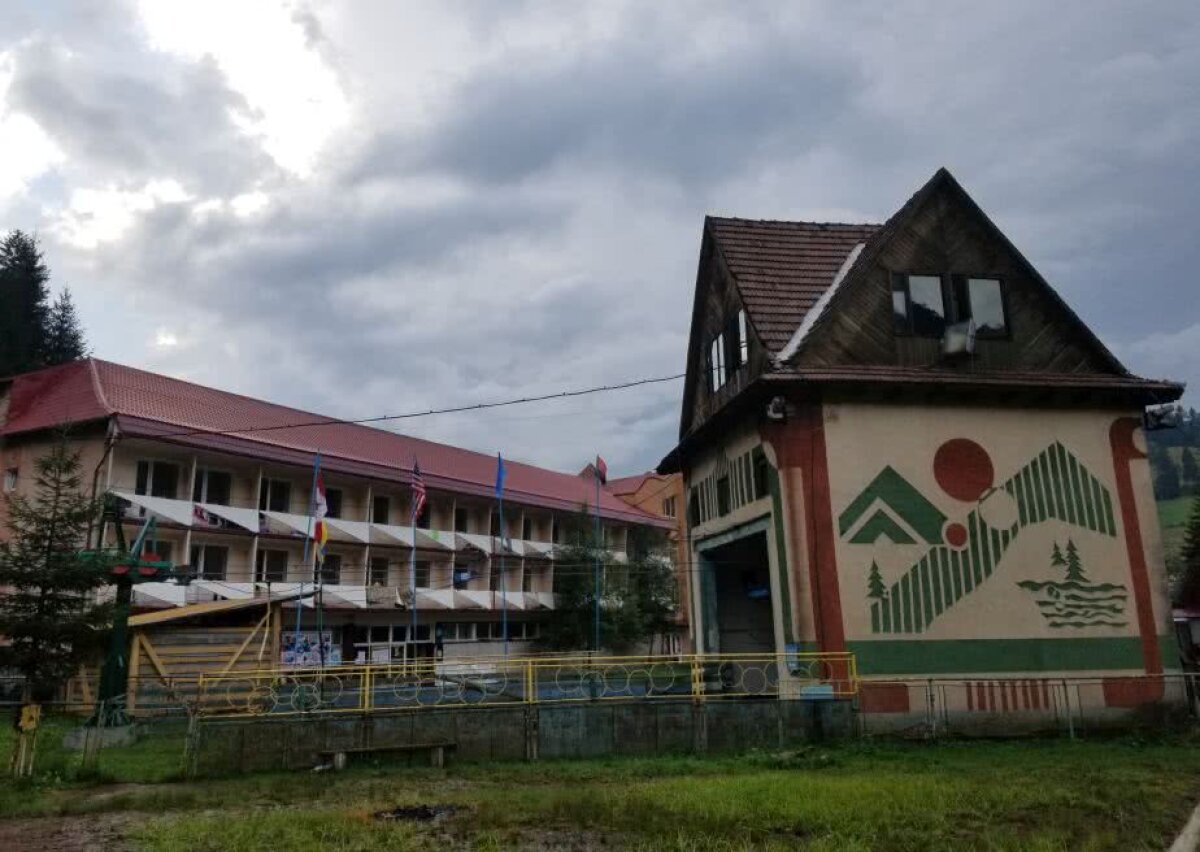 FOTOREPORTAJ EXCLUSIV Perla Carpaților e o ruină » Totul arată deplorabil