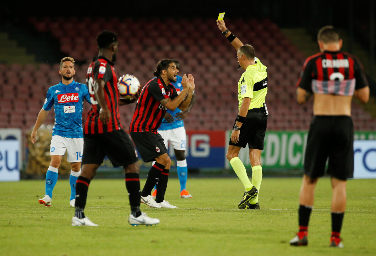 FOTO Napoli reușește a 2-a remontada în două derby-uri consecutive! Milan, ultima victimă a lui Ancelotti