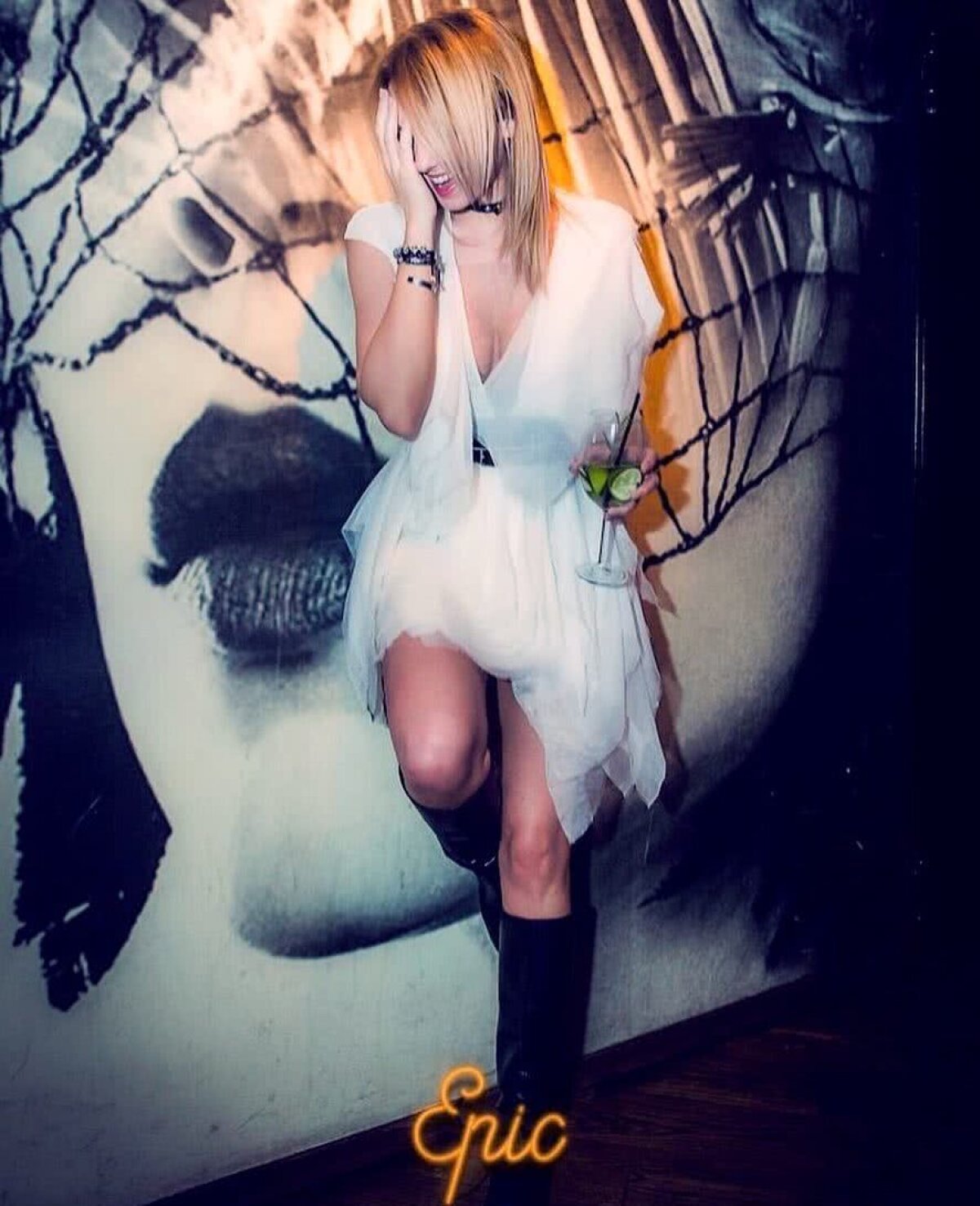 FOTO O mai ții minte pe ”Mama Natură”? Roxana Ionescu arată mai sexy ca niciodată